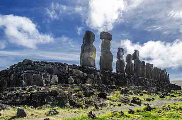 Chile - isla de Rapa Nui o Pascua 02 - Ahu Tongariki